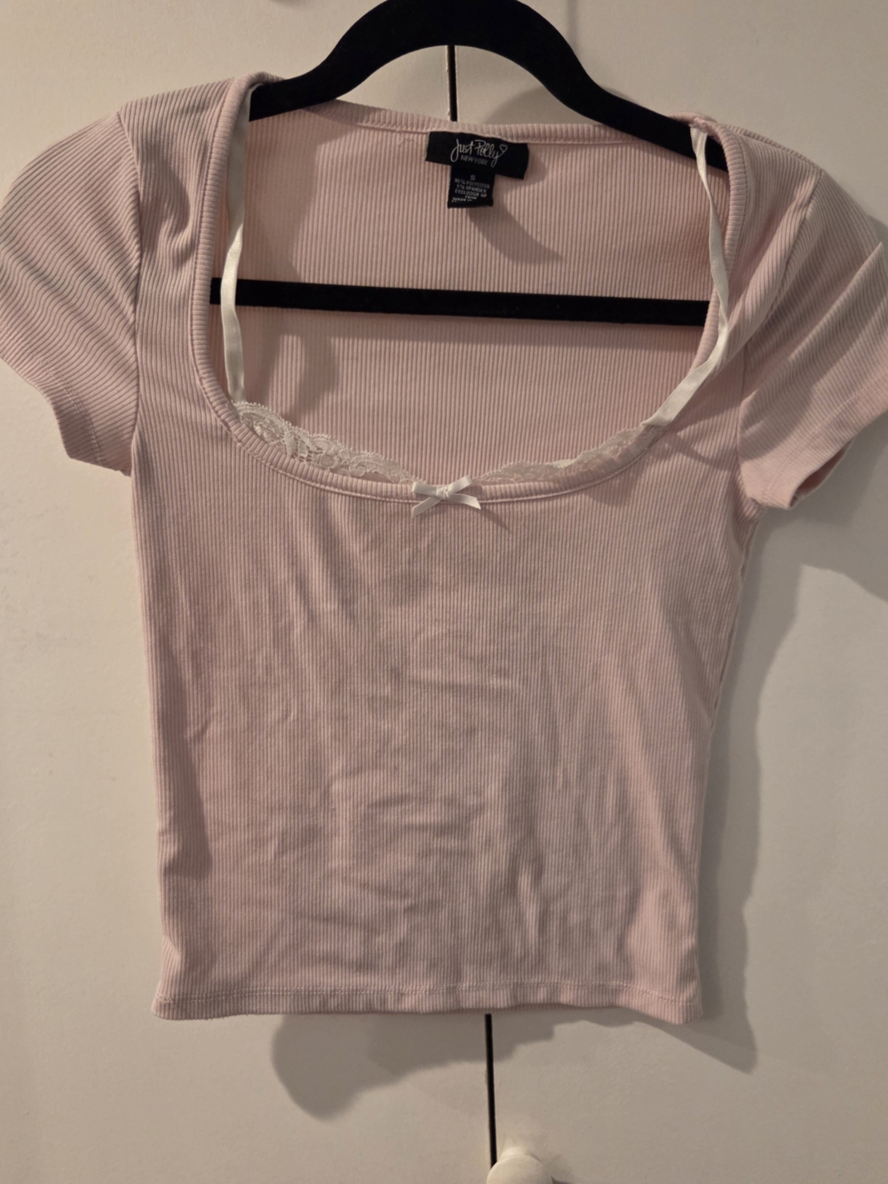 Ribbed Scoop Neck Tee with Lace Trim in Light Pink